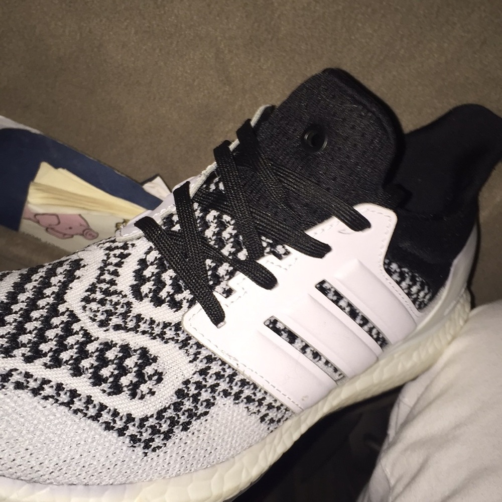 UA ULTRA BOOST SNS